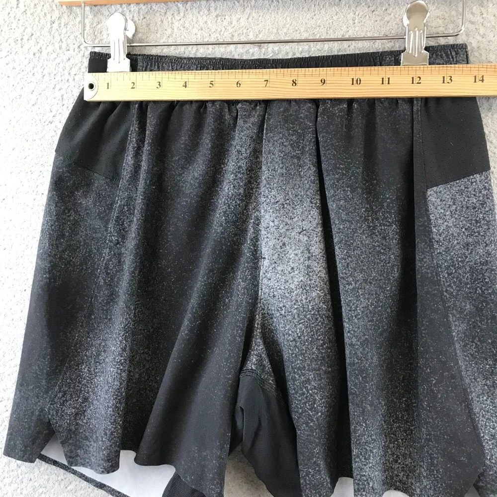 Lululemon Mens M Athletic Shorts Black Speckle Print Liner Waistband‎ Pockets